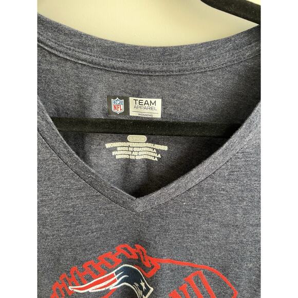 New England Patriots Women’s V Neck Top Short Sleeve Size Small - Picture 3 of 4